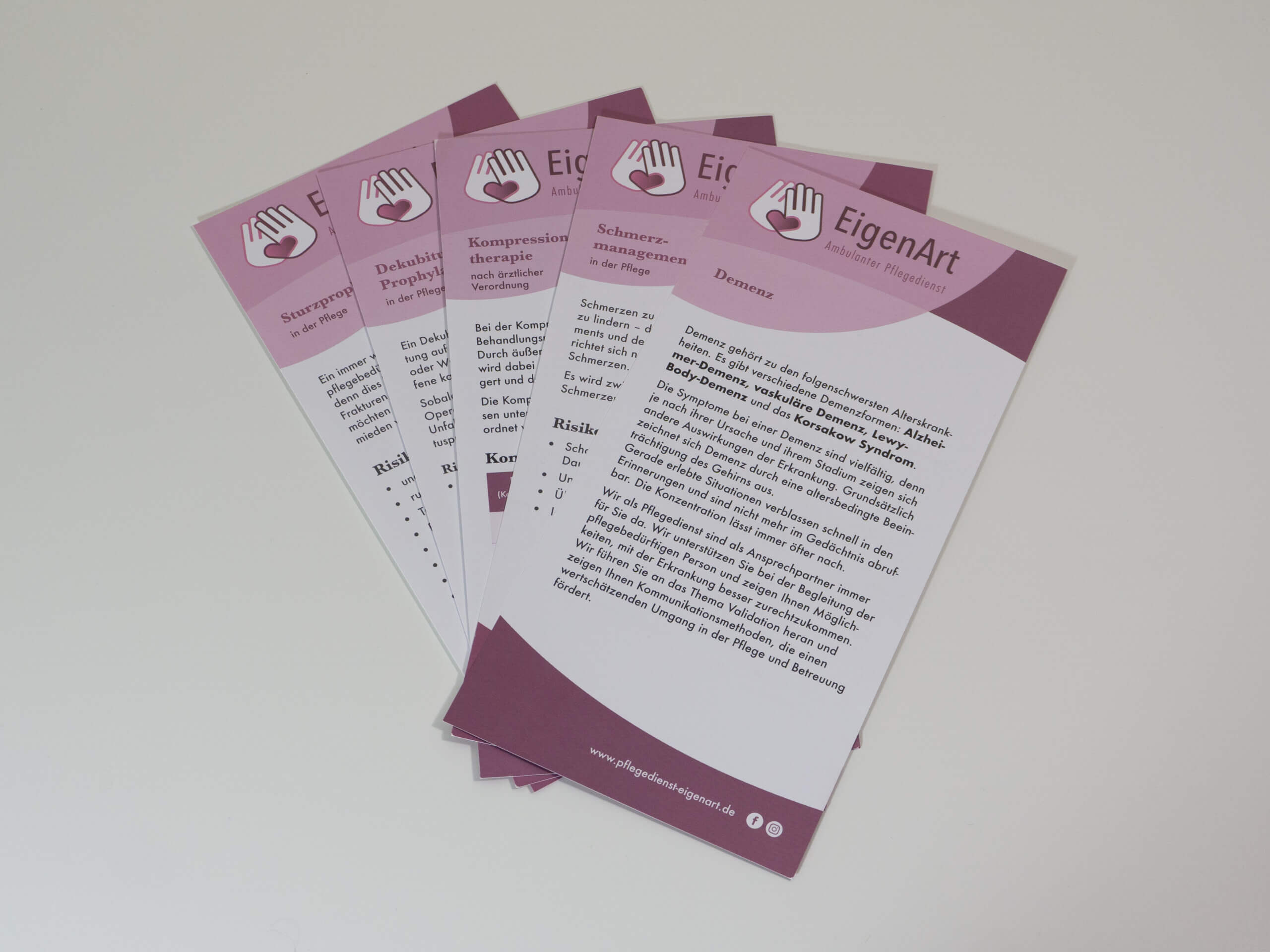 Flyer für den Pflegedienst EigenArt. Grafik und Umsetzung von GRAPHINITY.